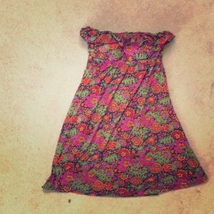 Women’s strapless top